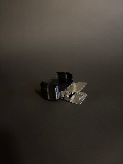 Clip-On Mount for USB-Powered Lamps